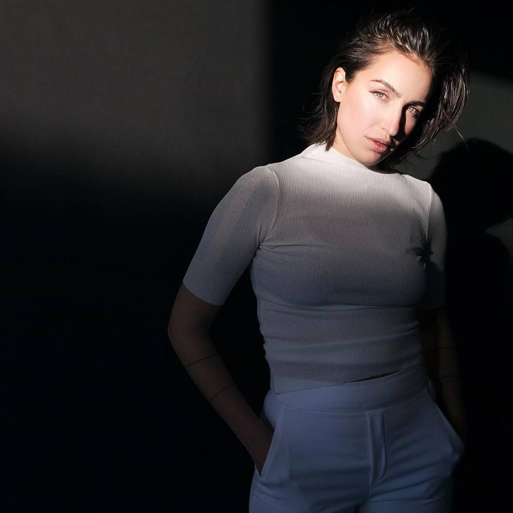 Meet your Posher, Monet